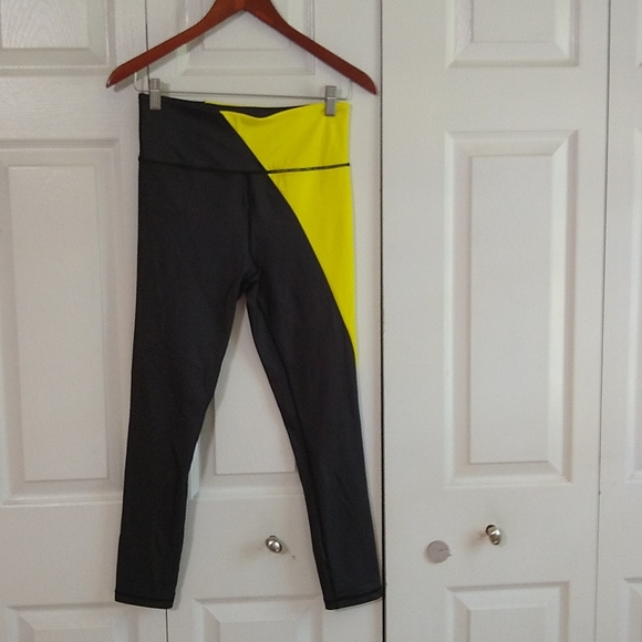 Pants - Zyia Neon yellow Metallic Light and tight leggings work out size 8-10